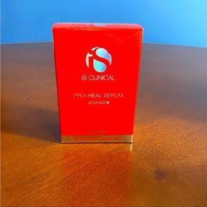 IS Clinical Pro Heal Advanced Serum 30 ML